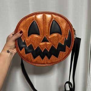 NWOT love pain and stitches jack-o’-lantern crossbody